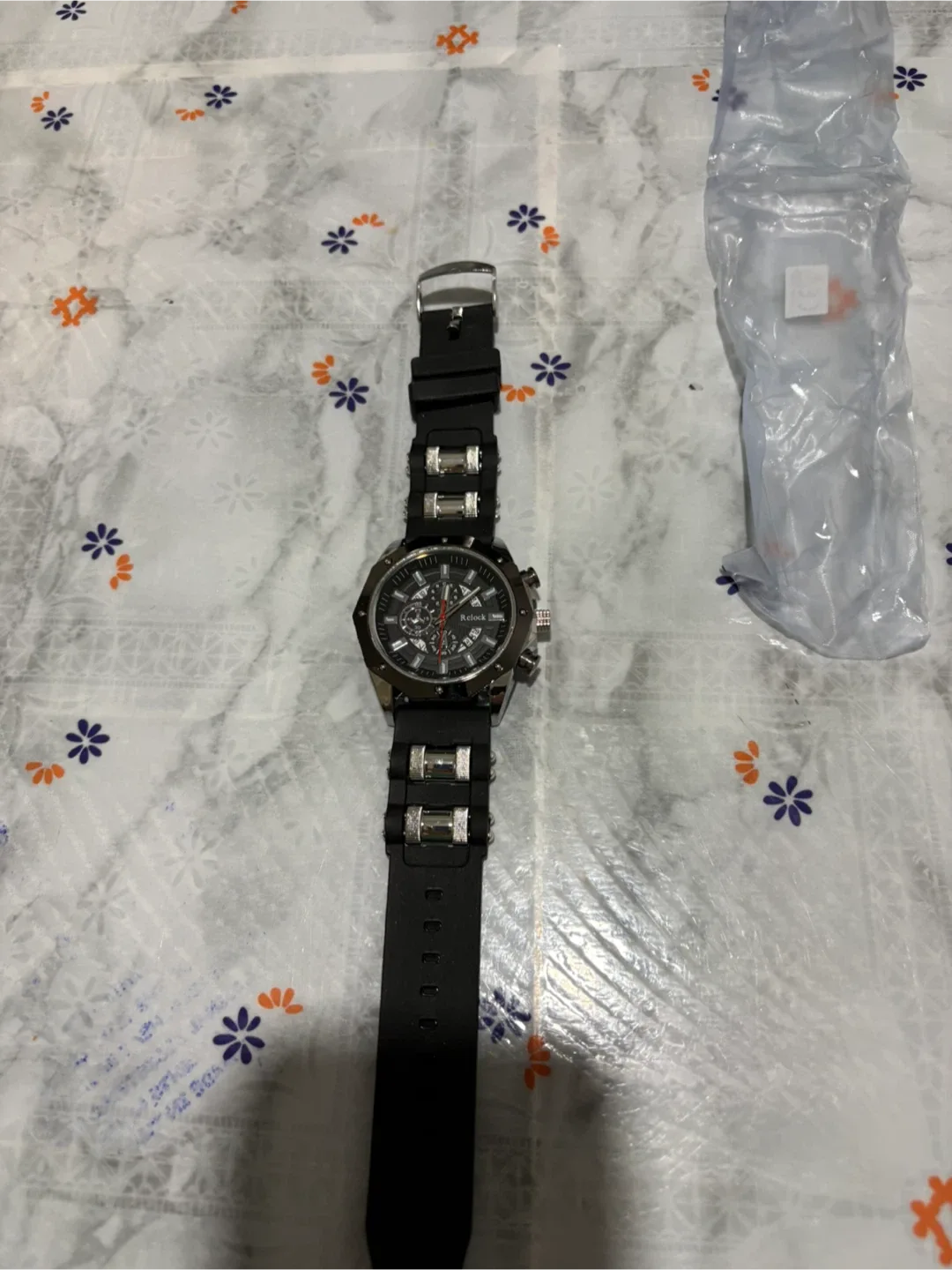 Relock Men’s Watch (No Box) image indicator(3)