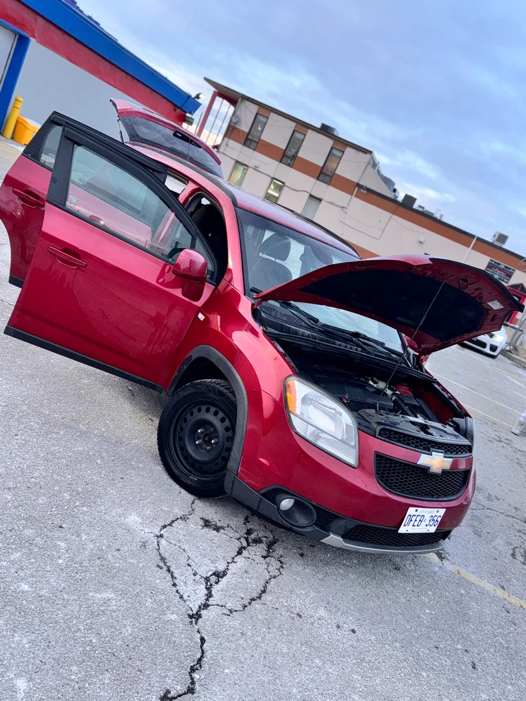 2011 Chevrolet Orlando - Maroon