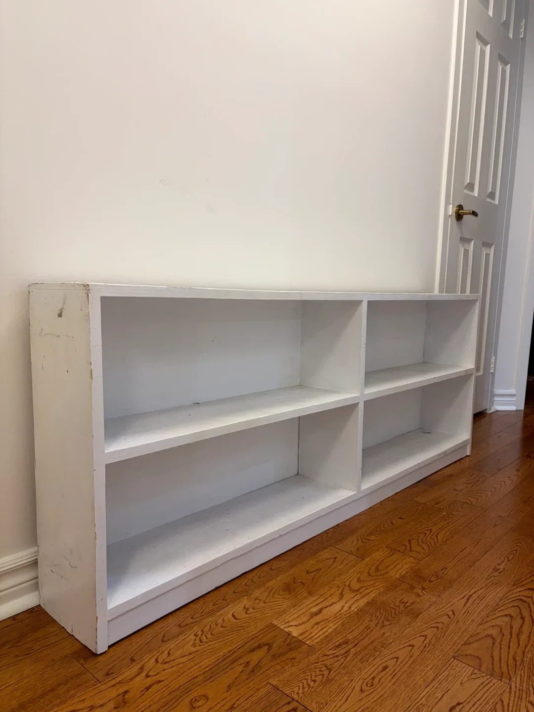 White Wooden Shelf Unit