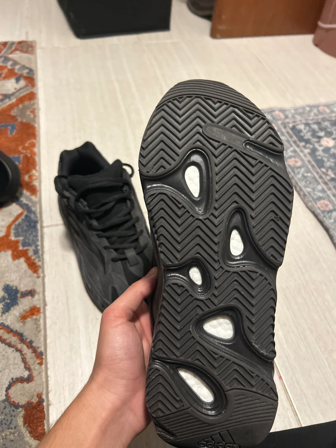 Adidas Yeezy 700 V3 Alvah - Size 9.5 US - photo 3