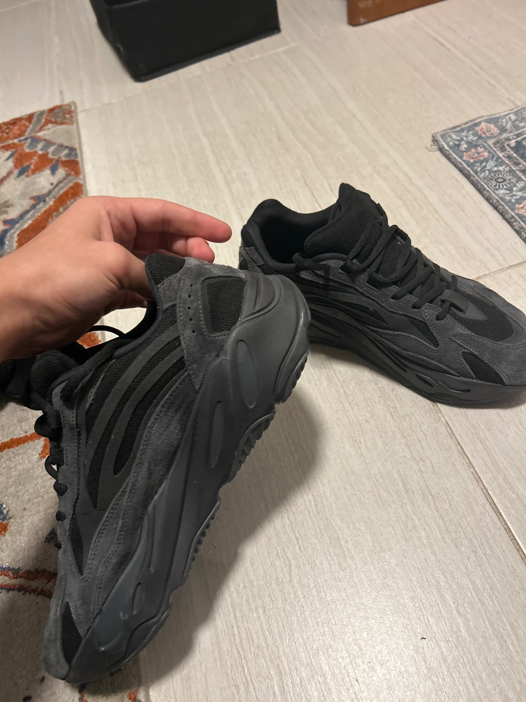 Adidas Yeezy 700 V3 Alvah - Size 9.5 US - photo 2