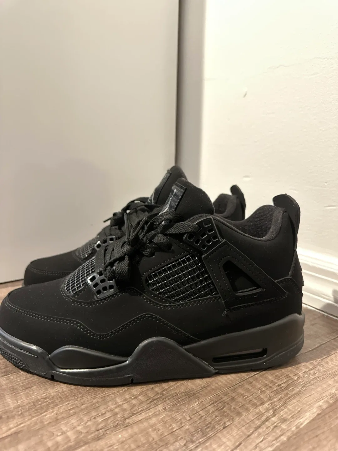 Jordan 4 Retro Black Cat.  (NO BOX) image indicator(2)