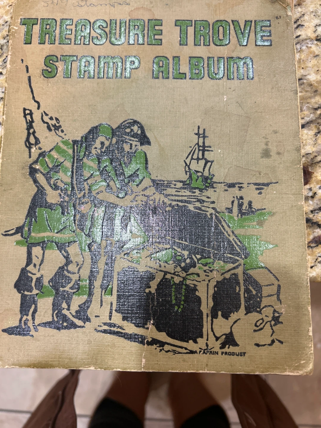 Vintage Treasure Trove Stamp Album - photo 3