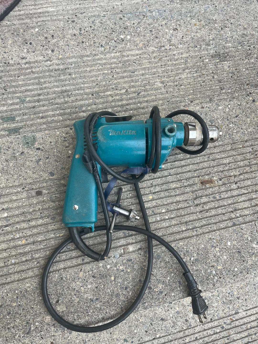 Makita Reversing Drill