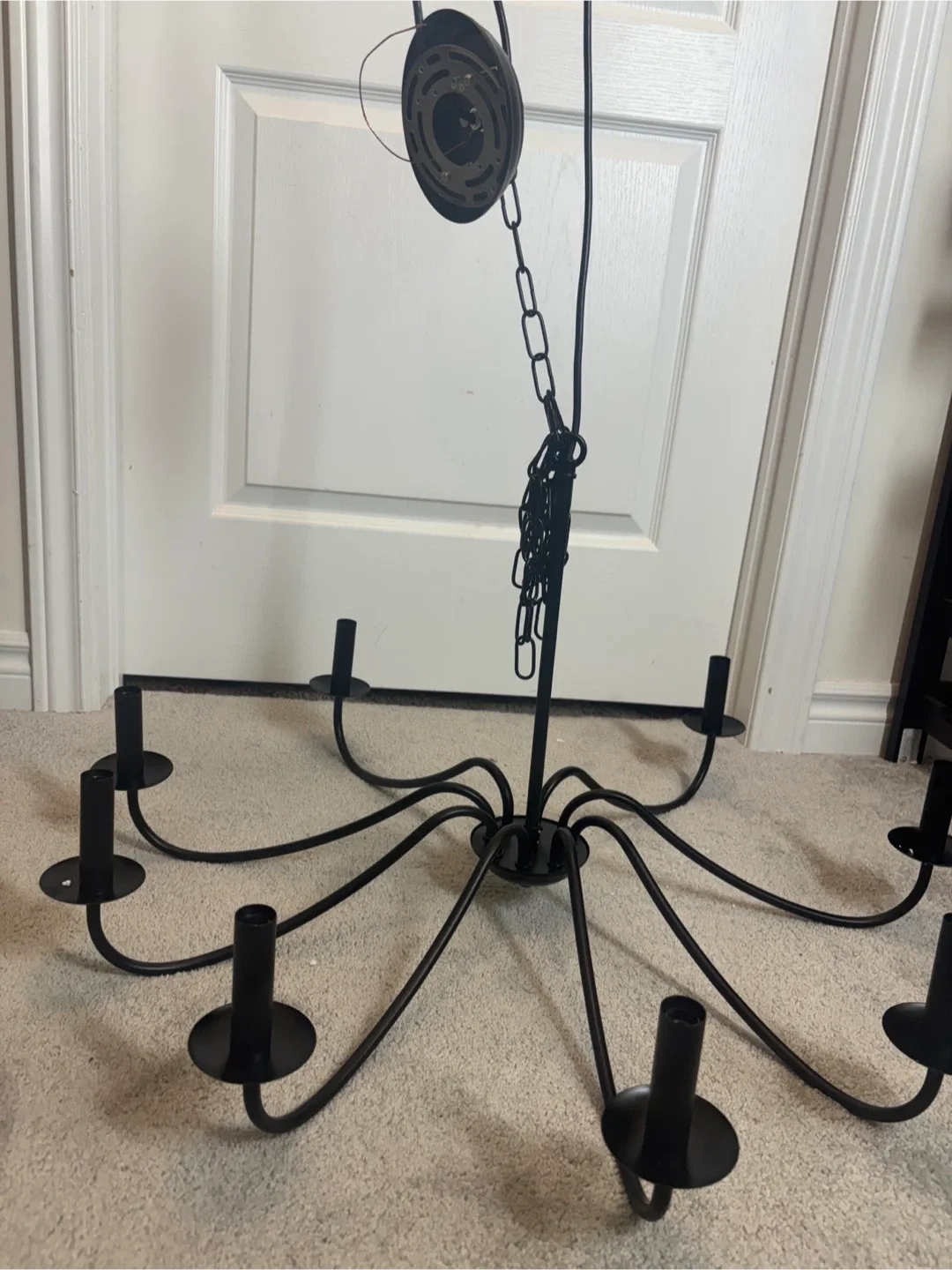 Aretzy 8-Light Farmhouse Chandelier image indicator(3)