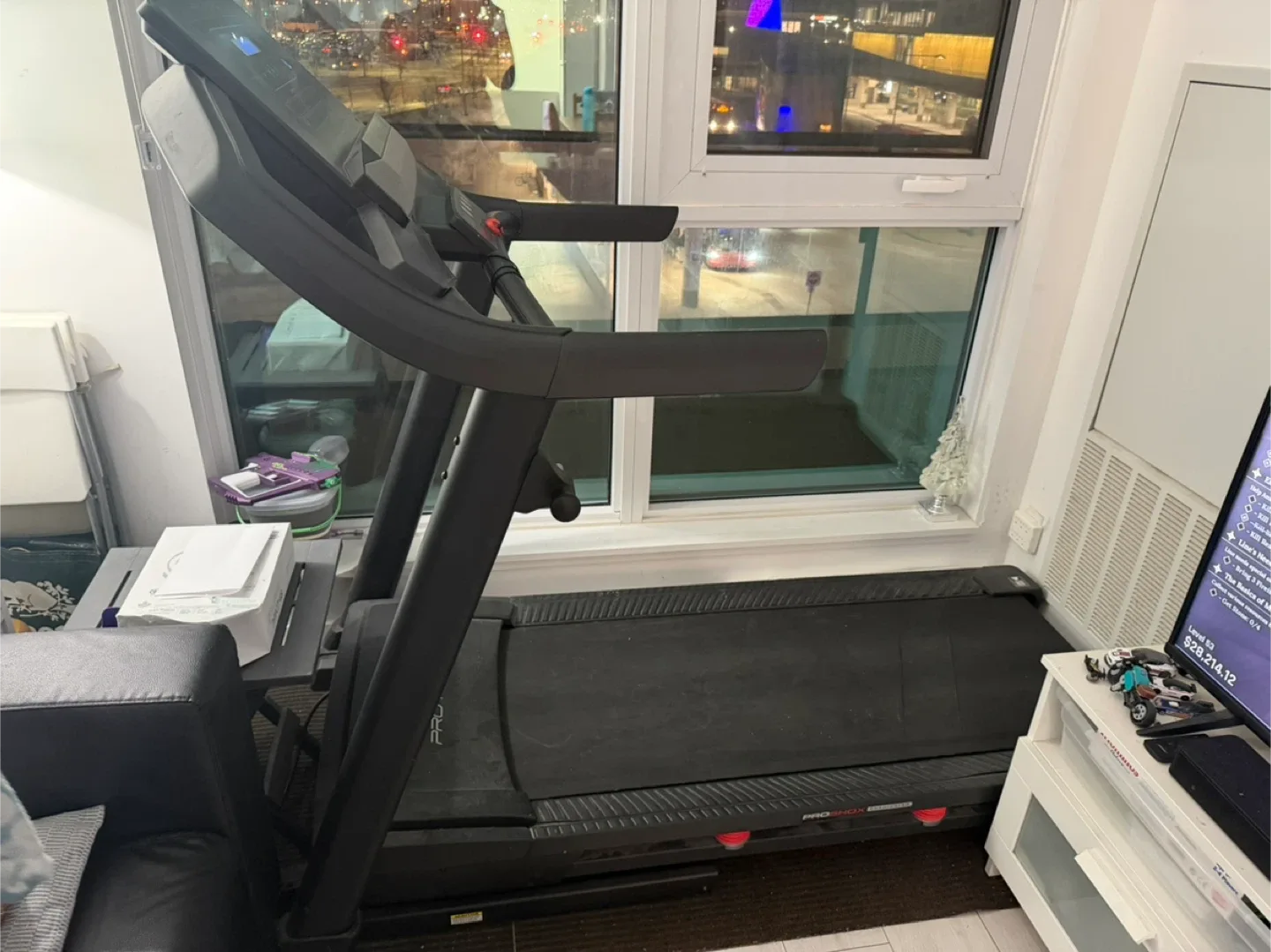 Proform carbon folding threadmill