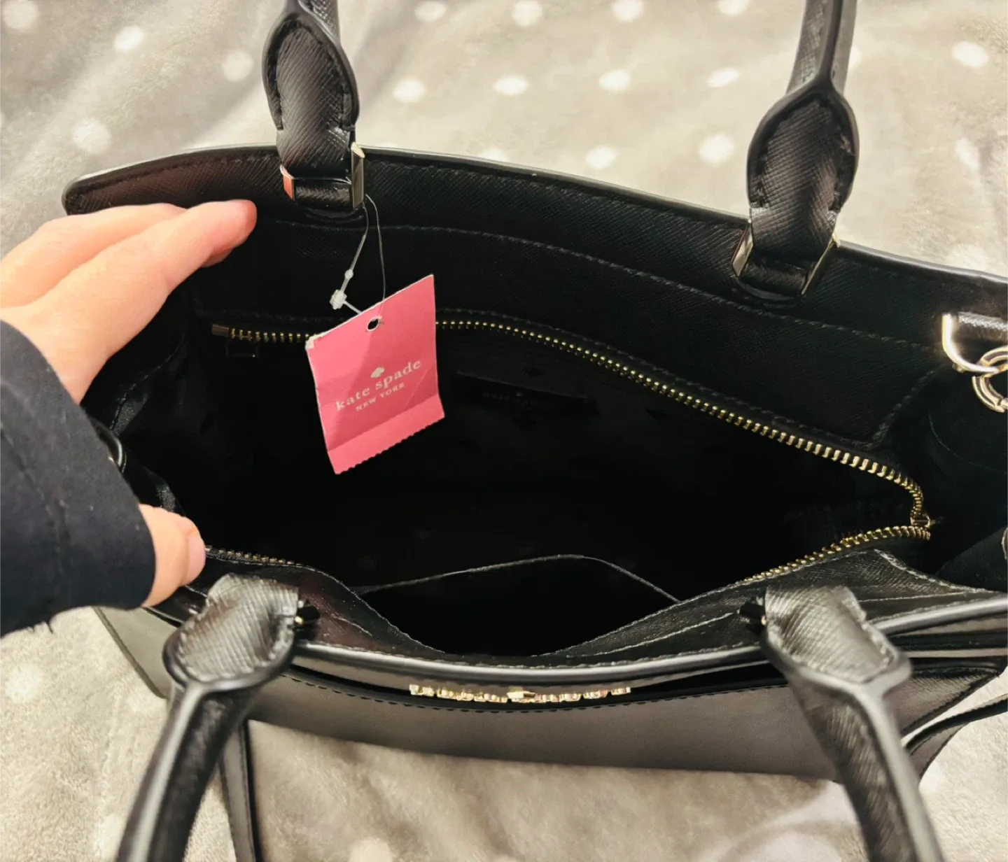 🖤 Kate Spade Medium Satchel – Brand New / Never Used! 🖤 image indicator(5)