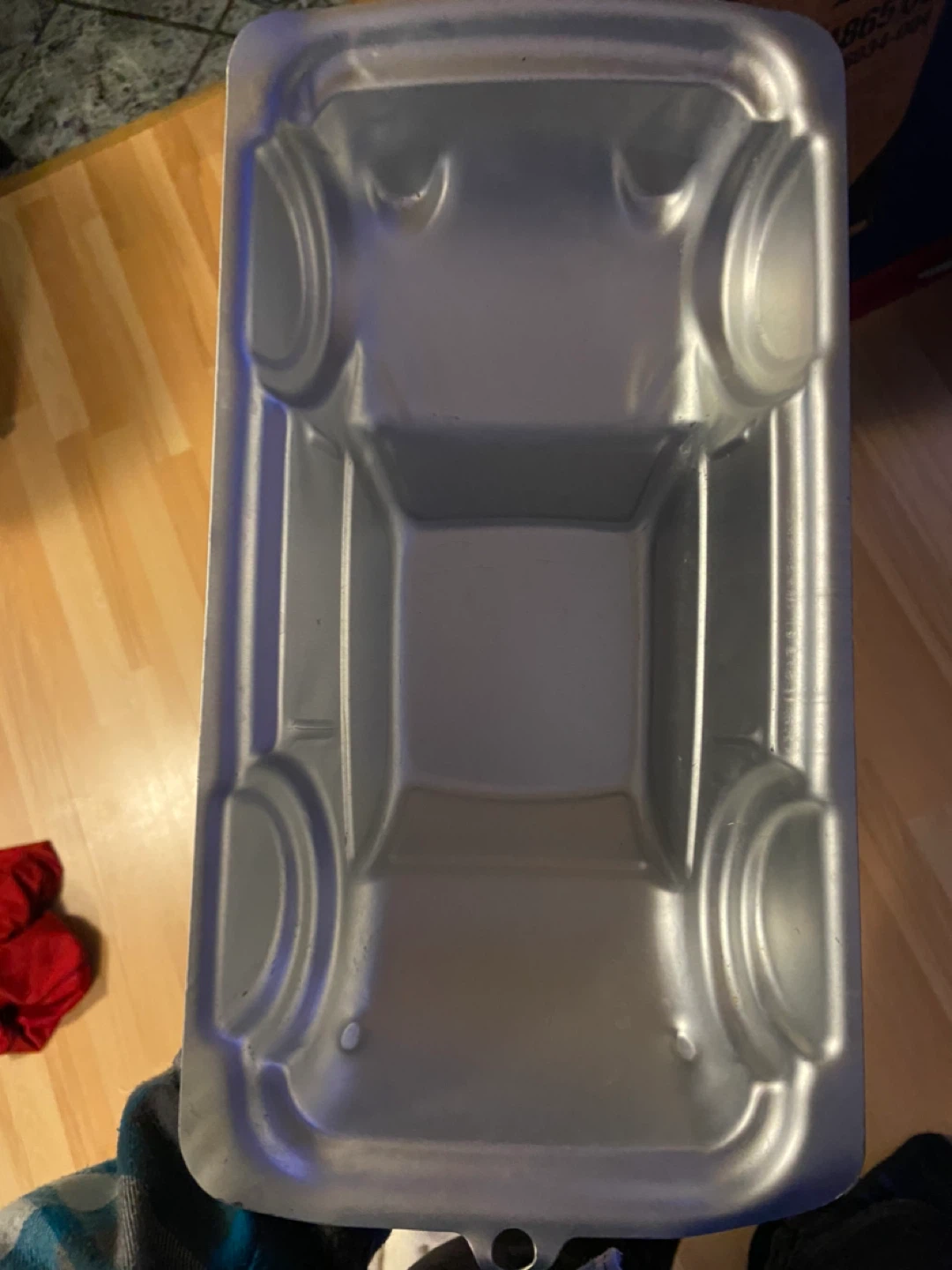 Car Shaped Cake Pan - photo 4