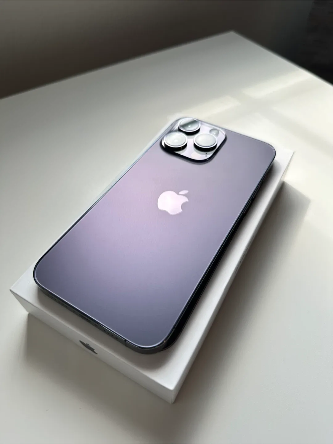 iPhone 14 Pro Max 128GB Great Condition image indicator(2)