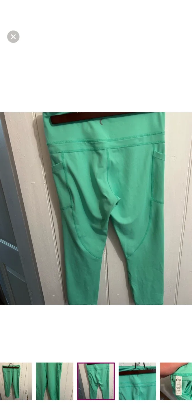 Zyia Active Capri Leggings, Size 6-8 image indicator(3)