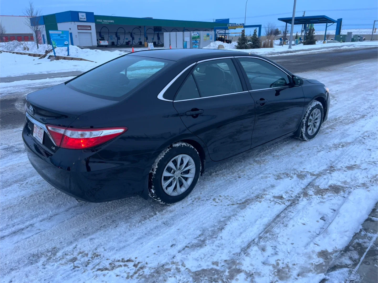 2016 Black Toyota Camry LE