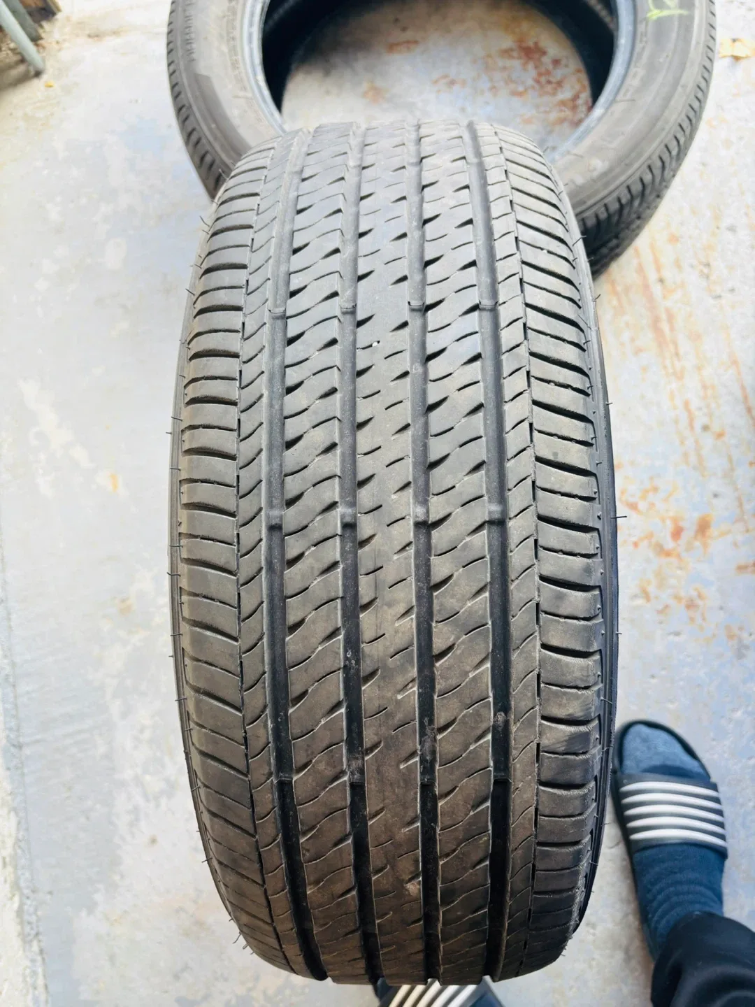 2 x All Season tires - 215/55 R16 93H