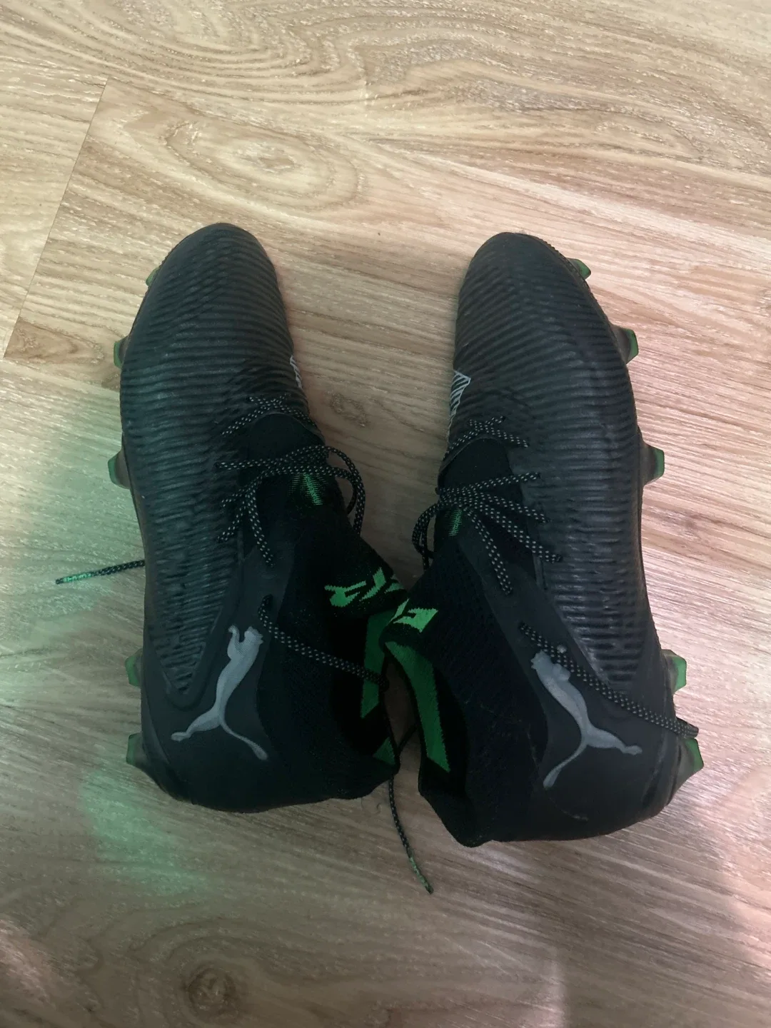 Puma Football Cleats - Black & Green image indicator(4)