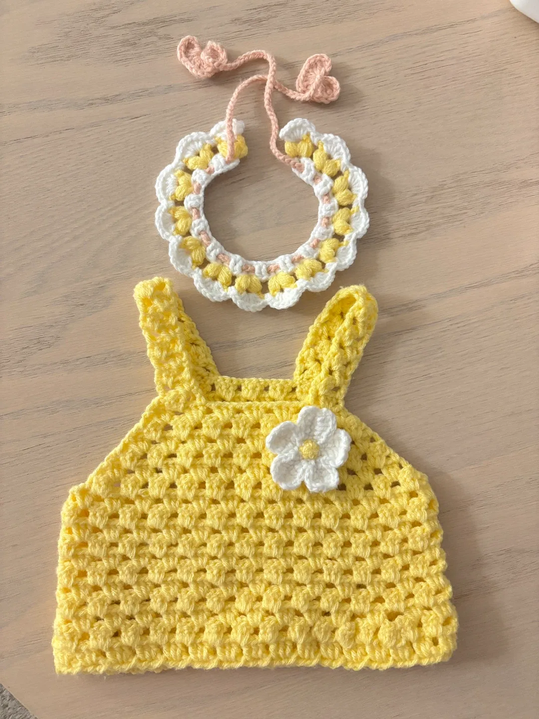 Pet Sweater/Dress with Collar– Yellow Daisy