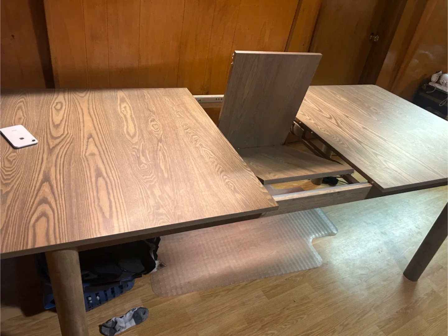 Extendable Wood Dining Table image indicator(3)