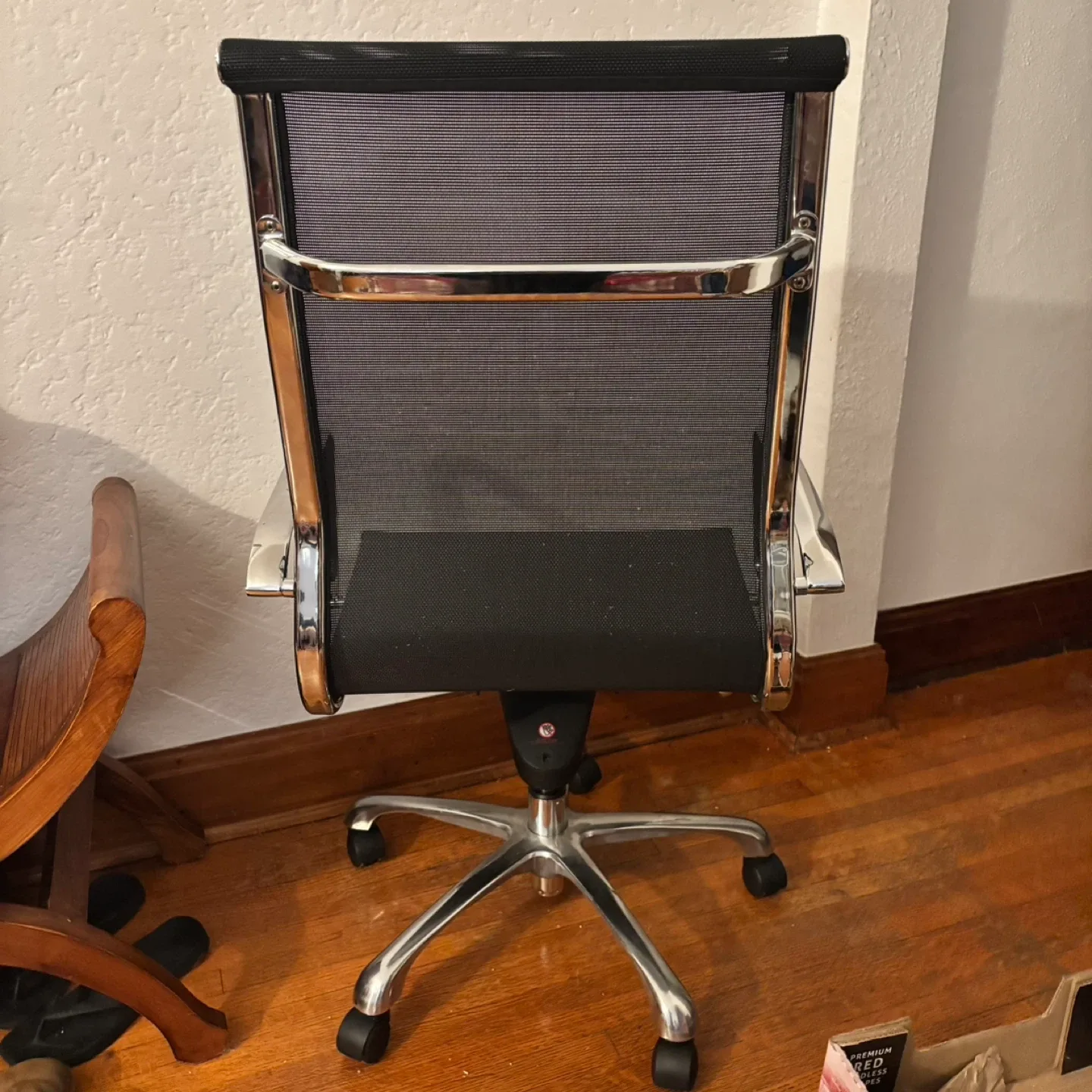 Mid Century Black Mesh Office Chair