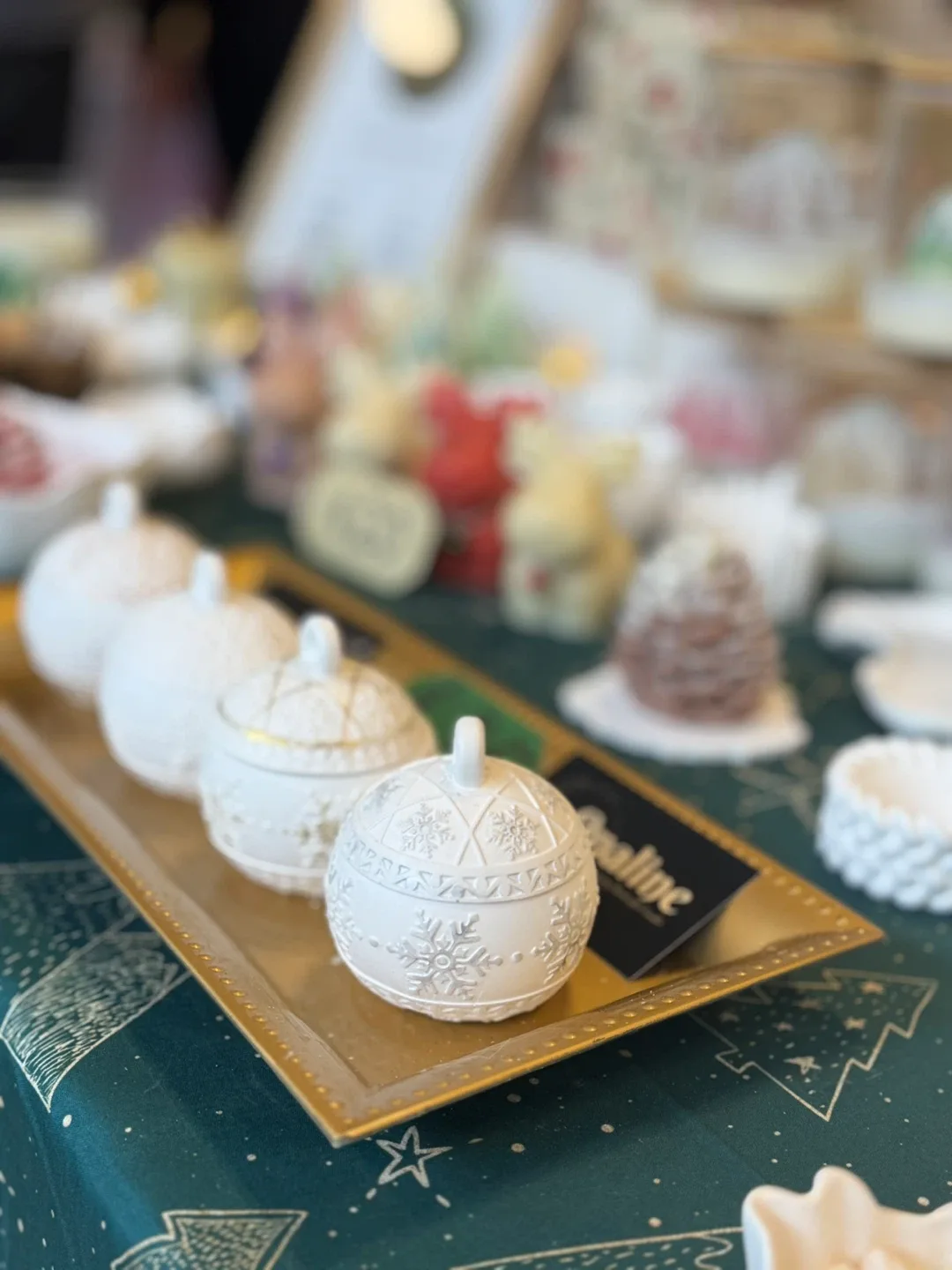 Candle White Snowflake Ceramic Jar