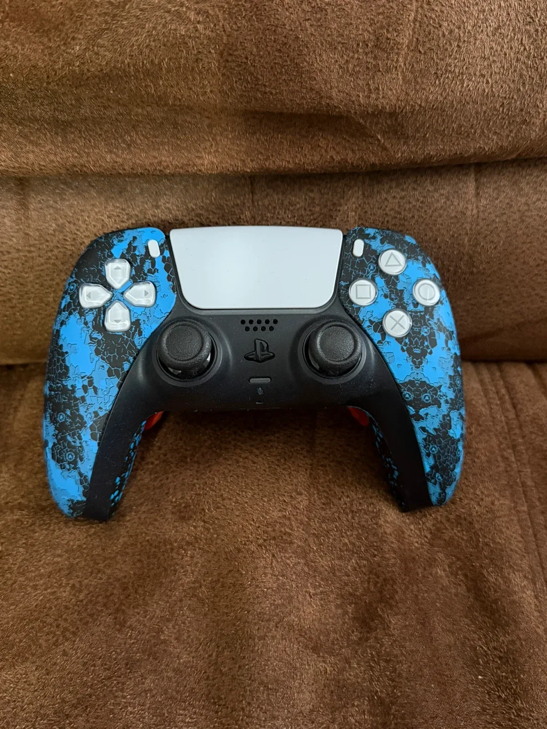 AIM Controllers Custom PS5 Controller