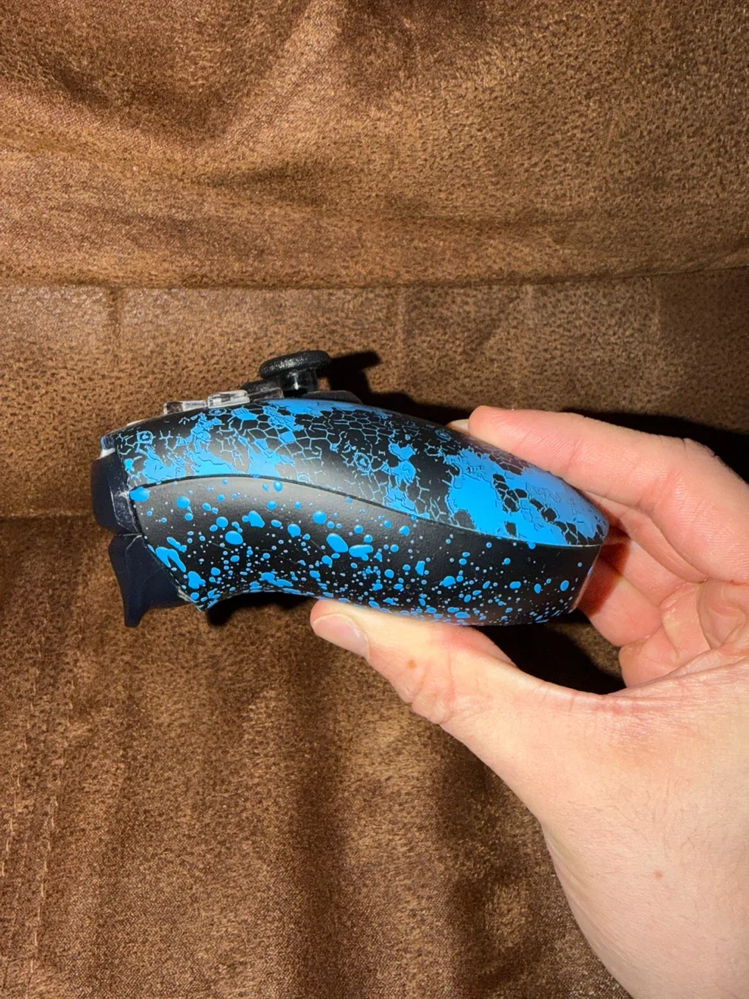 AIM Controllers Custom PS5 Controller image indicator(5)