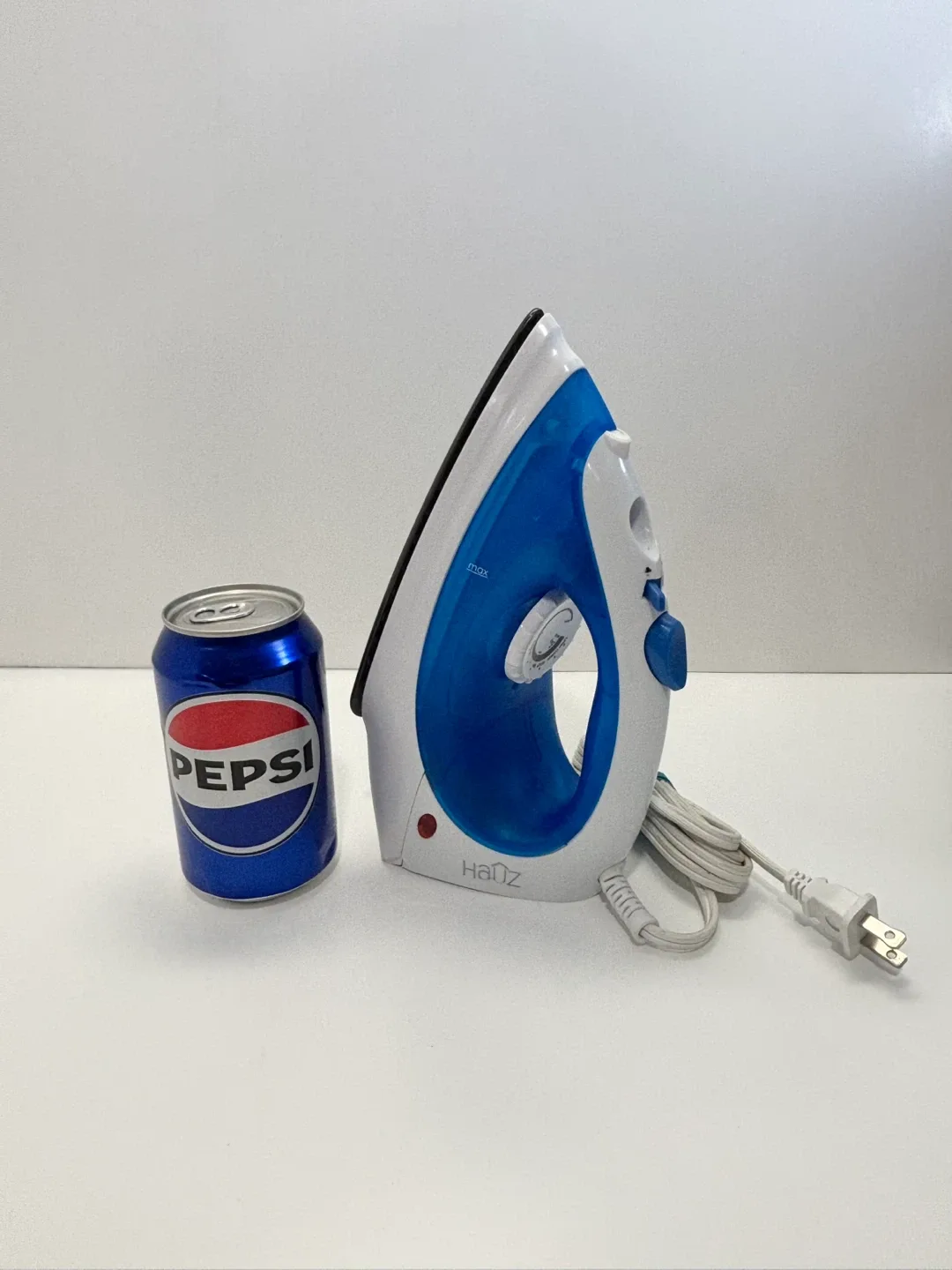 Iron with Non Stick Soleplate by Hauz