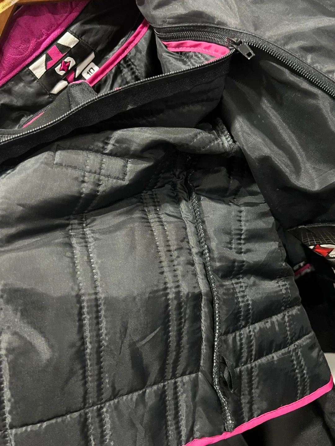 Oxford Airvent Dakota Motorcycle Jacket and pants image indicator(4)