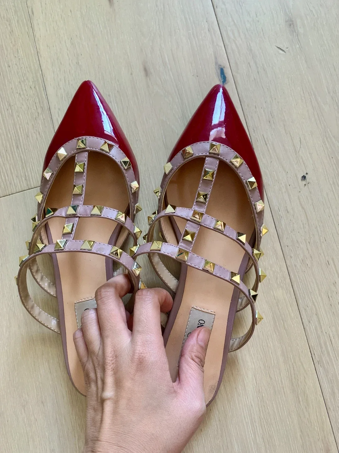 Burgabdy Rockstud Flats Slippers image indicator(2)