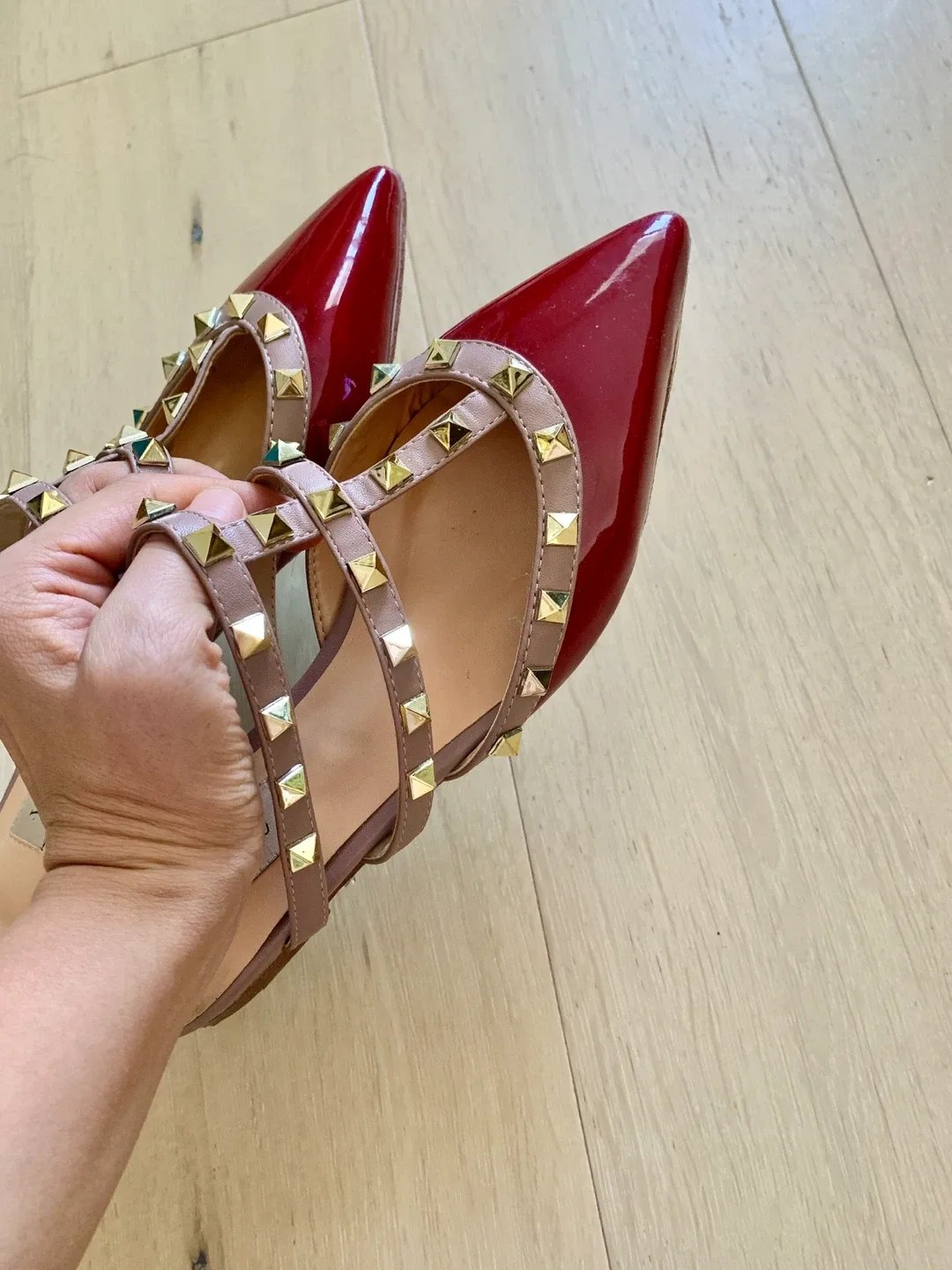 Burgabdy Rockstud Flats Slippers image indicator(4)