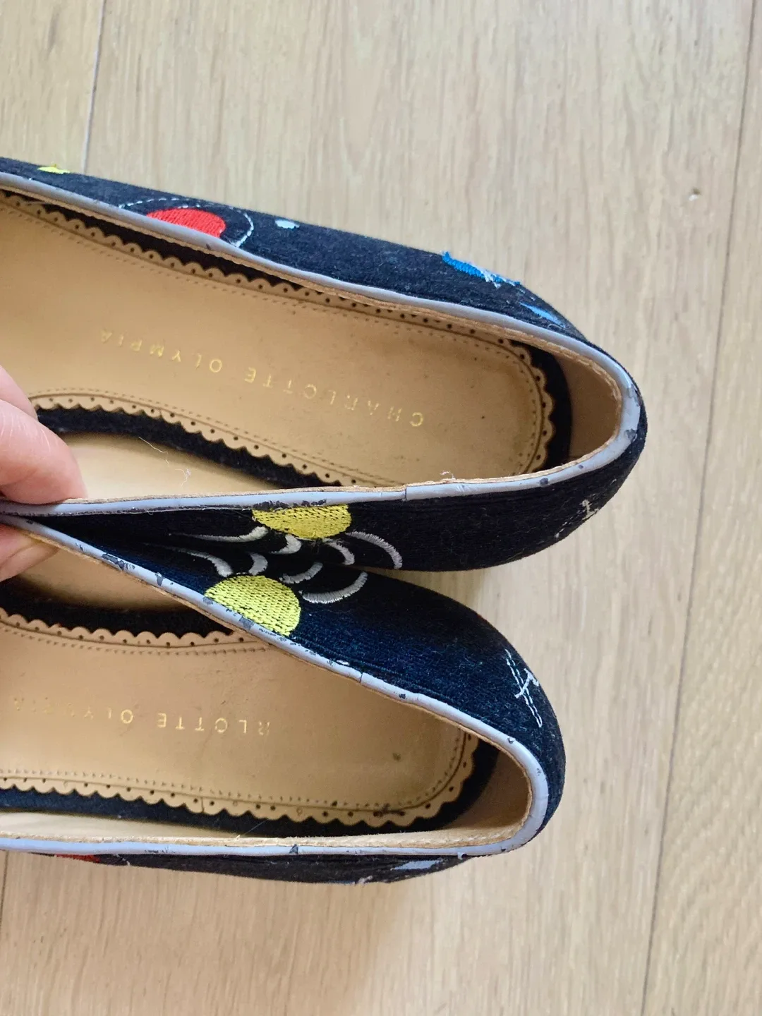 Black Velvet Kitty Flats Size 37 image indicator(6)