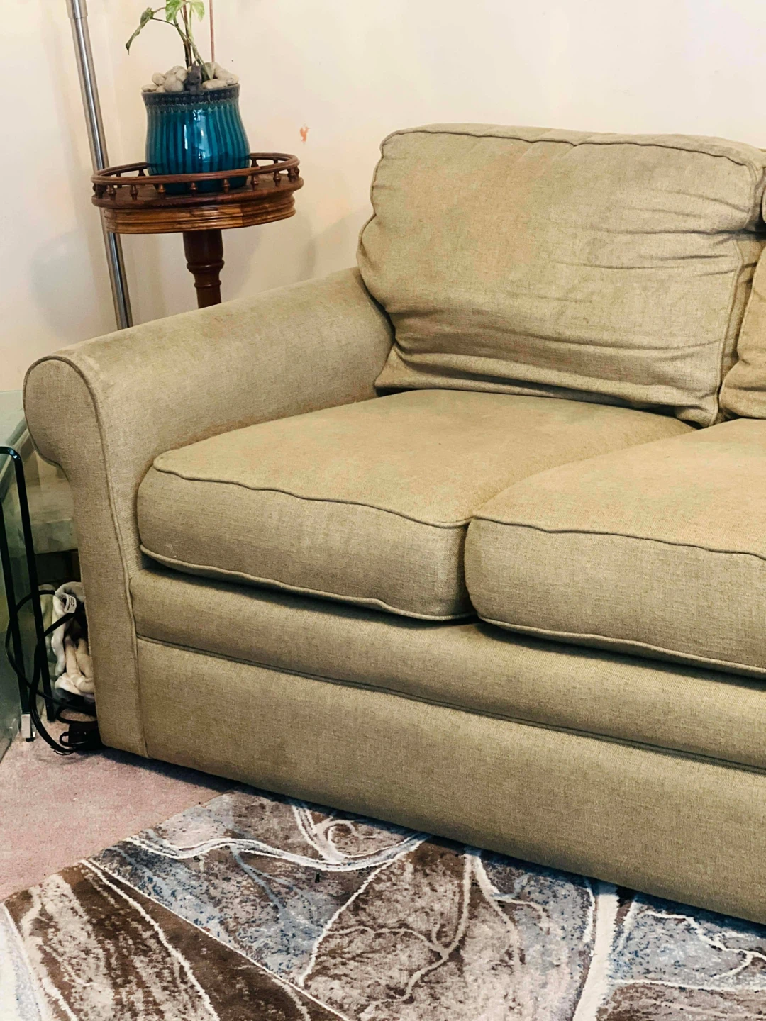 Comfortable 2-Seater Sofa - photo 3