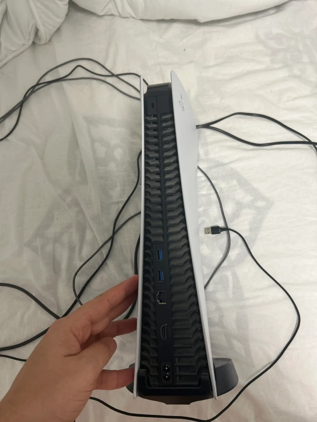 PlayStation 5 Console with 2 Controllers/games image indicator(4)