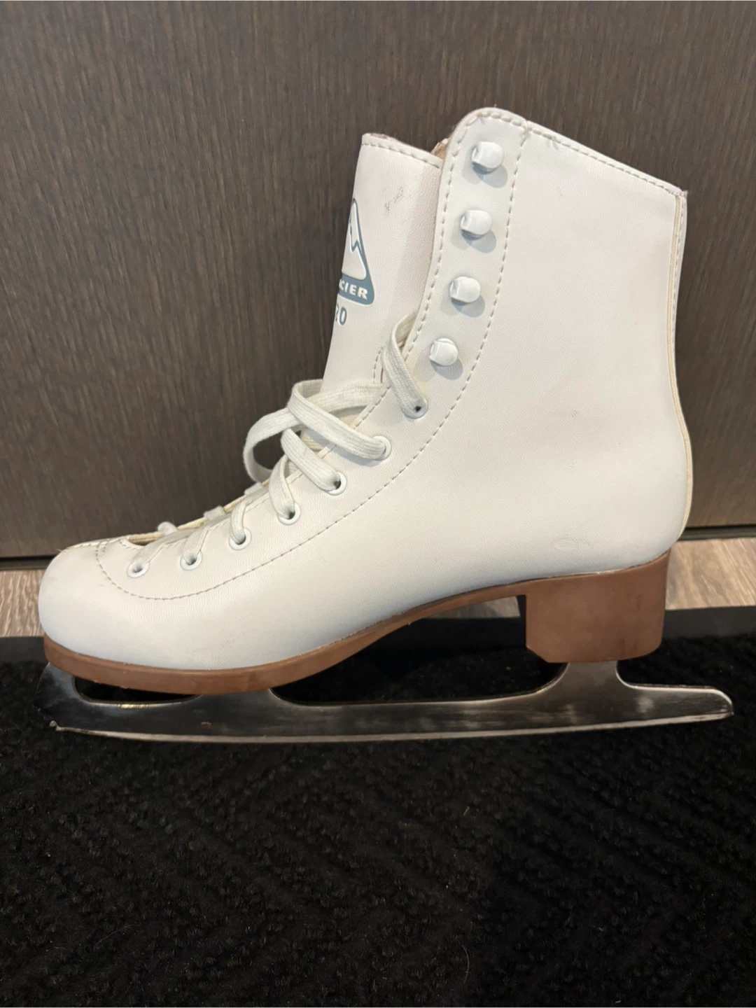 Glacier White Skates - Size 7 Women’s - photo 4