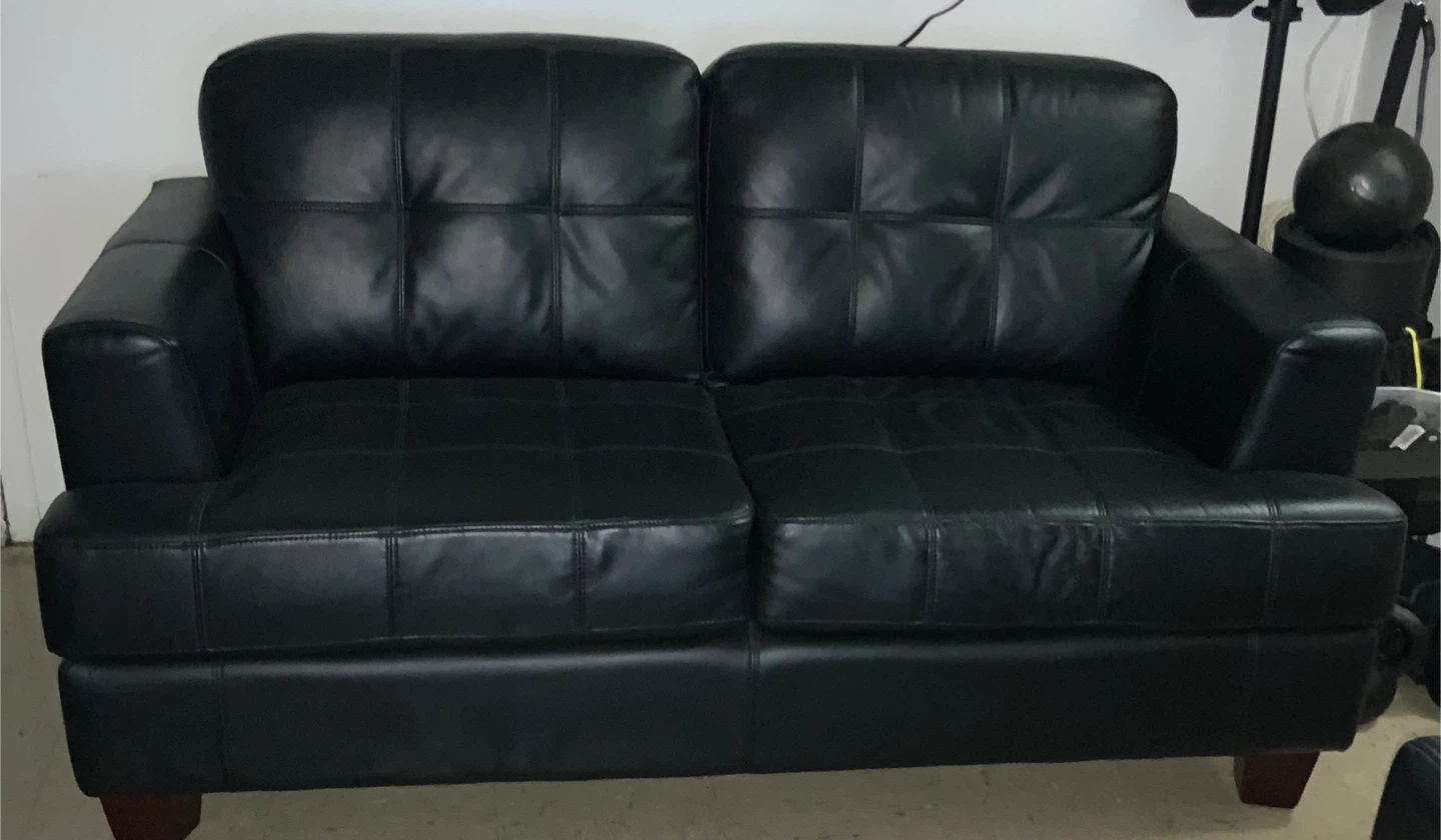 (3 piece)Black Leather Sofa, loveseat and Ottoman Set - photo 2