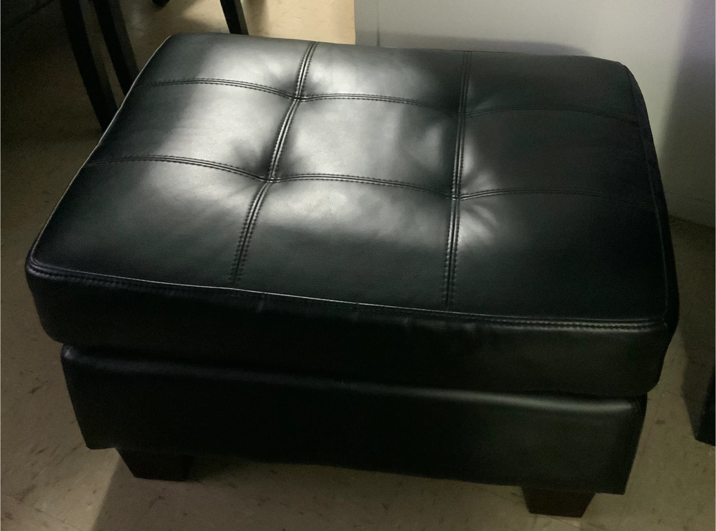 (3 piece)Black Leather Sofa, loveseat and Ottoman Set - photo 3