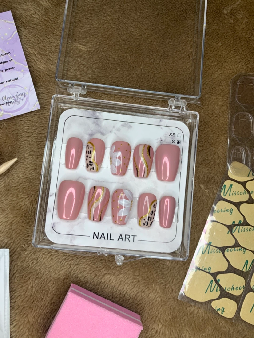 Press on Nails - Pink with leopard print and flower