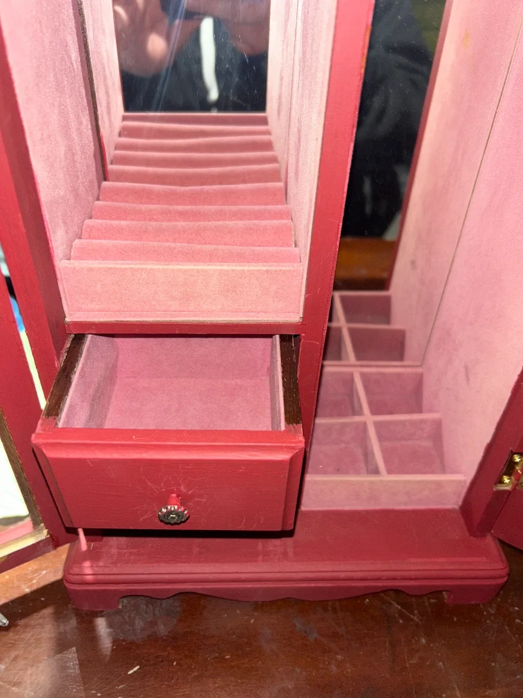 Vintage Wooden Jewellery Cabinet image indicator(2)