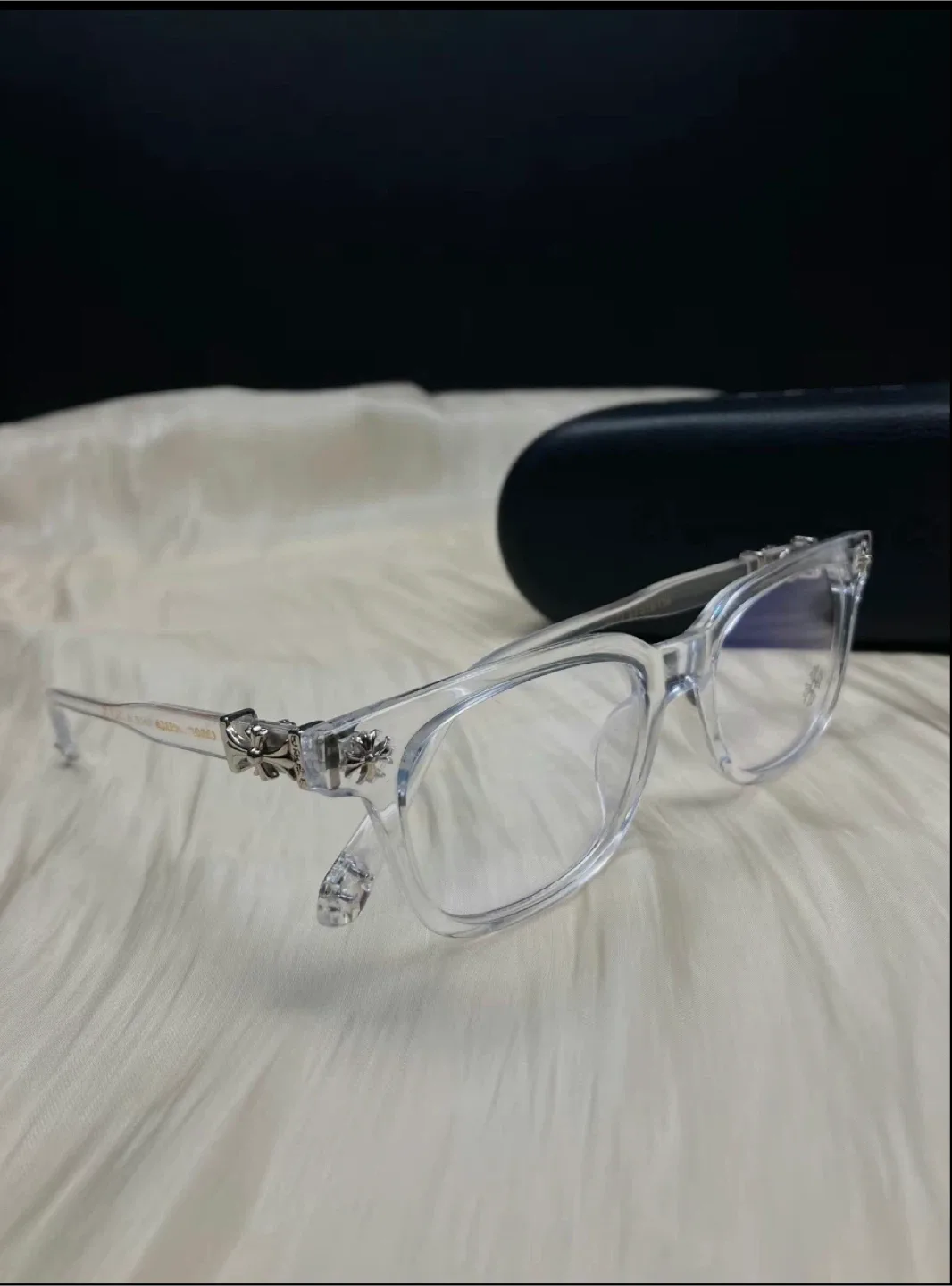 Chrome Hearts Glasses image indicator(2)
