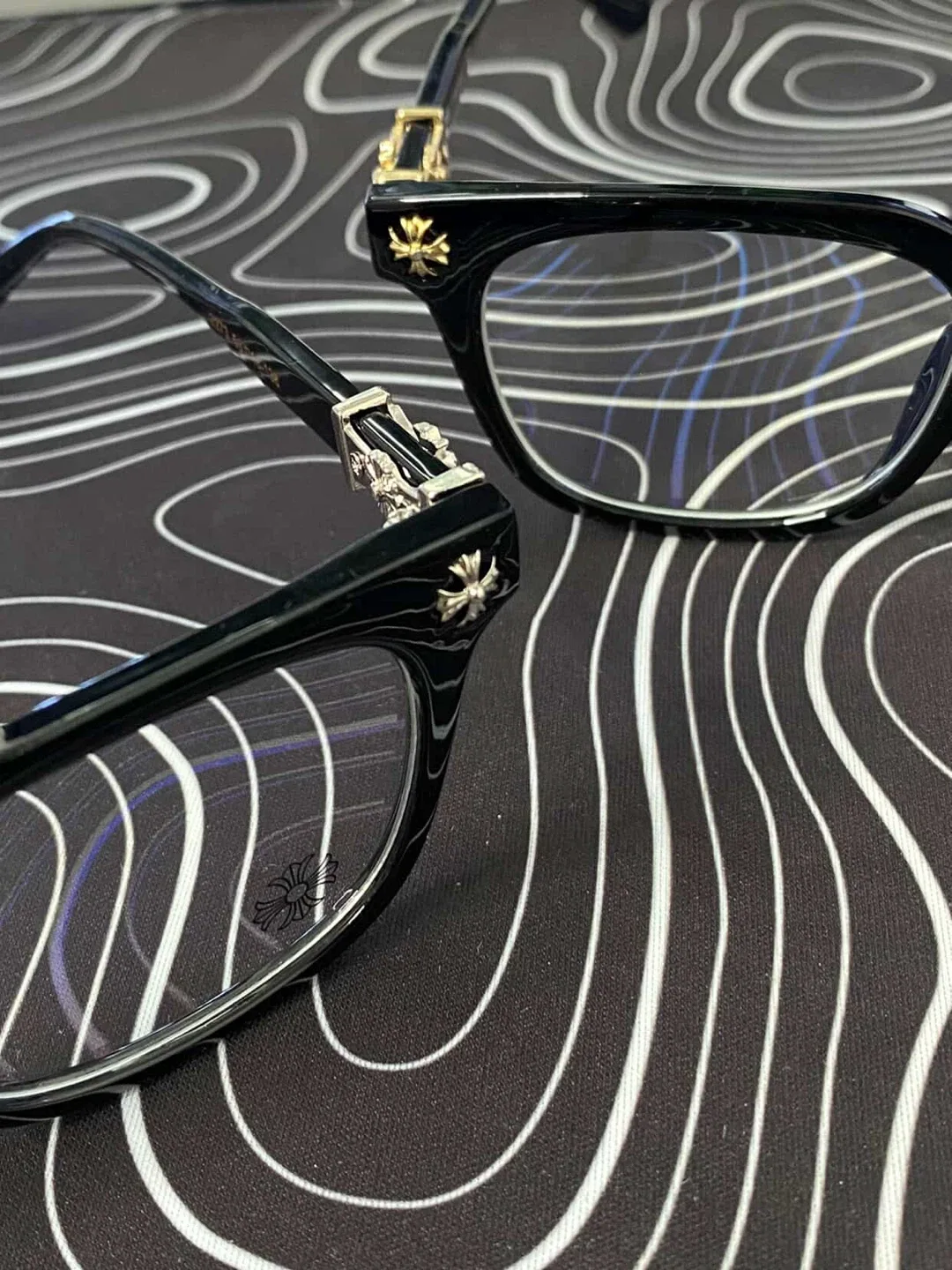 Chrome Hearts Glasses image indicator(3)