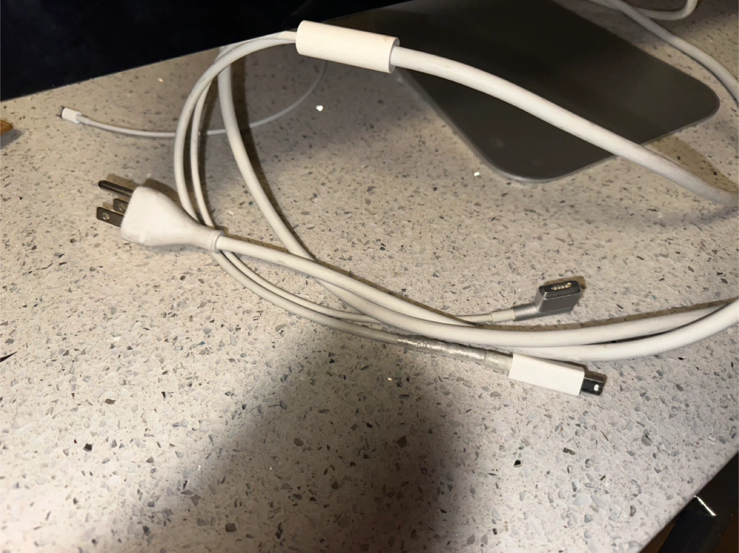 Apple Thunderbolt Display – Model A1407 - photo 5