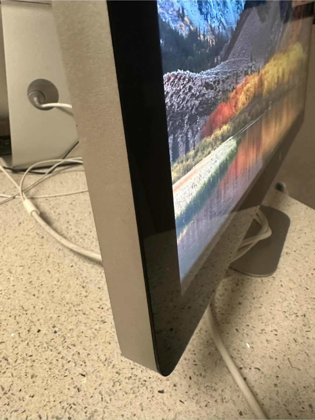 Apple Thunderbolt Display – Model A1407 - photo 2