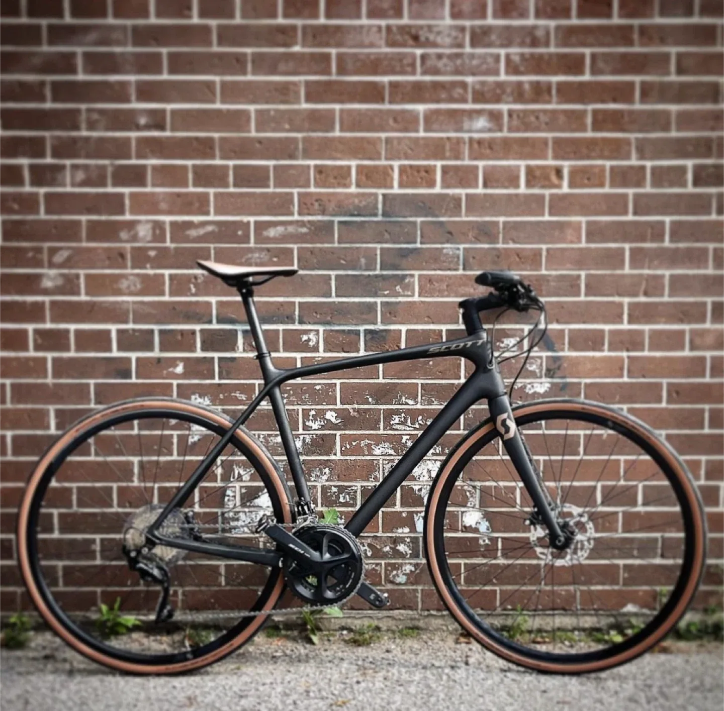 Scott Metrix — Four-Season Premium Commuter Setup