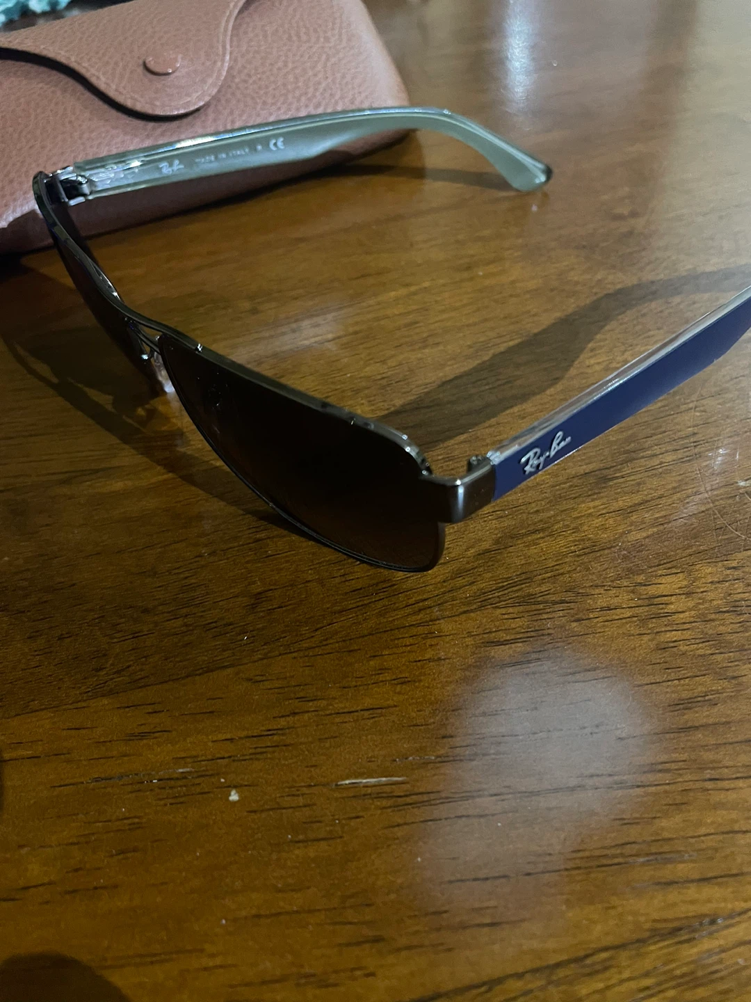 Ray-Ban Sunglasses with Case - photo 4