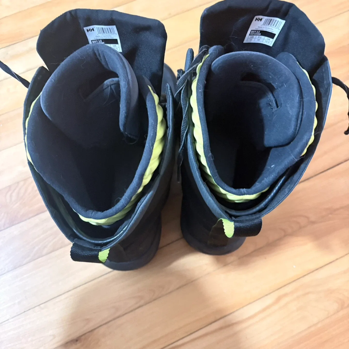 Helly Hansen Black Winter Boots image indicator(4)