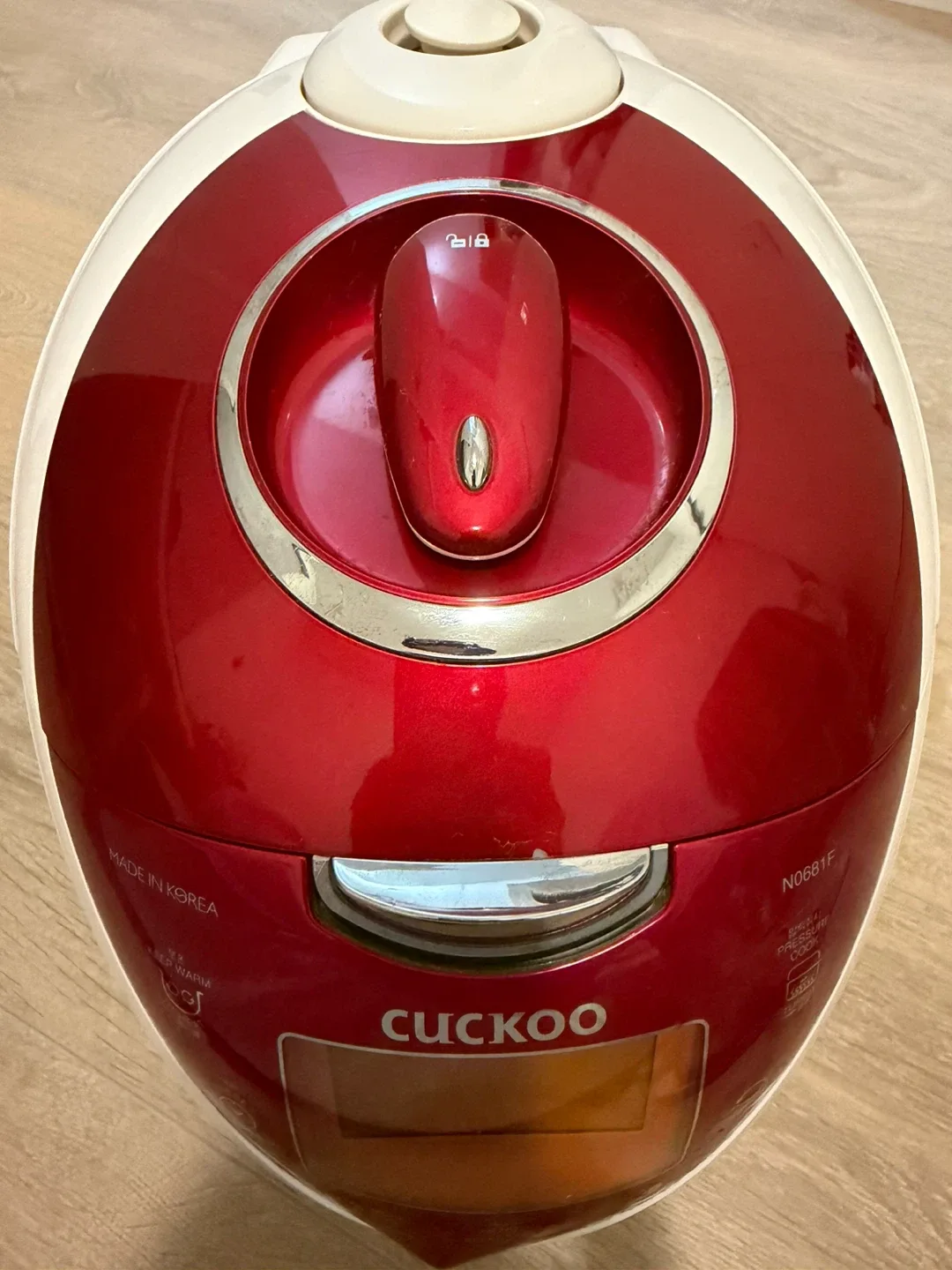 Cuckoo Rice Cooker - Red and White