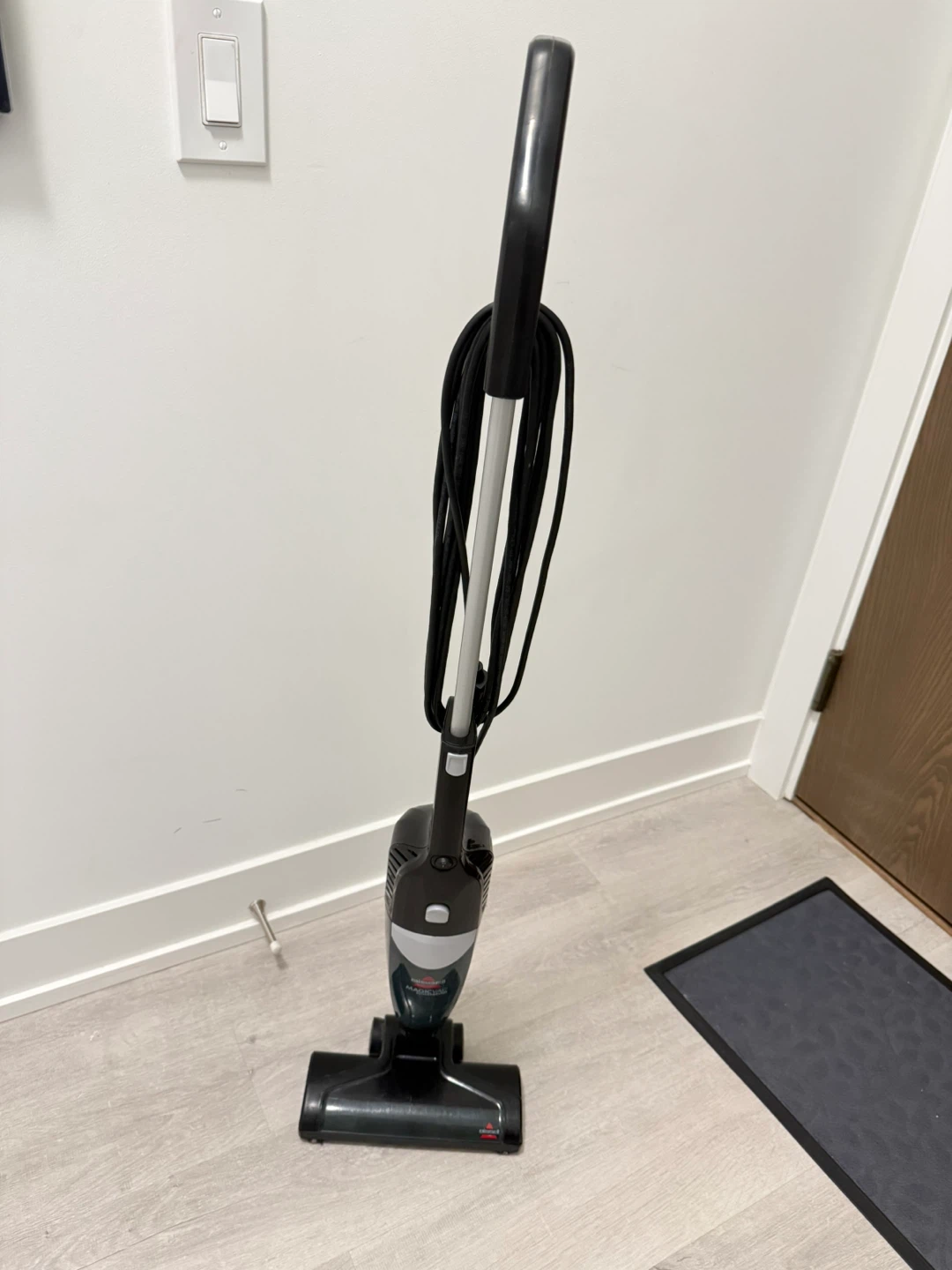 Bissell MagicVac PowerBrush - Lightweight Stick Vacuum - photo 4