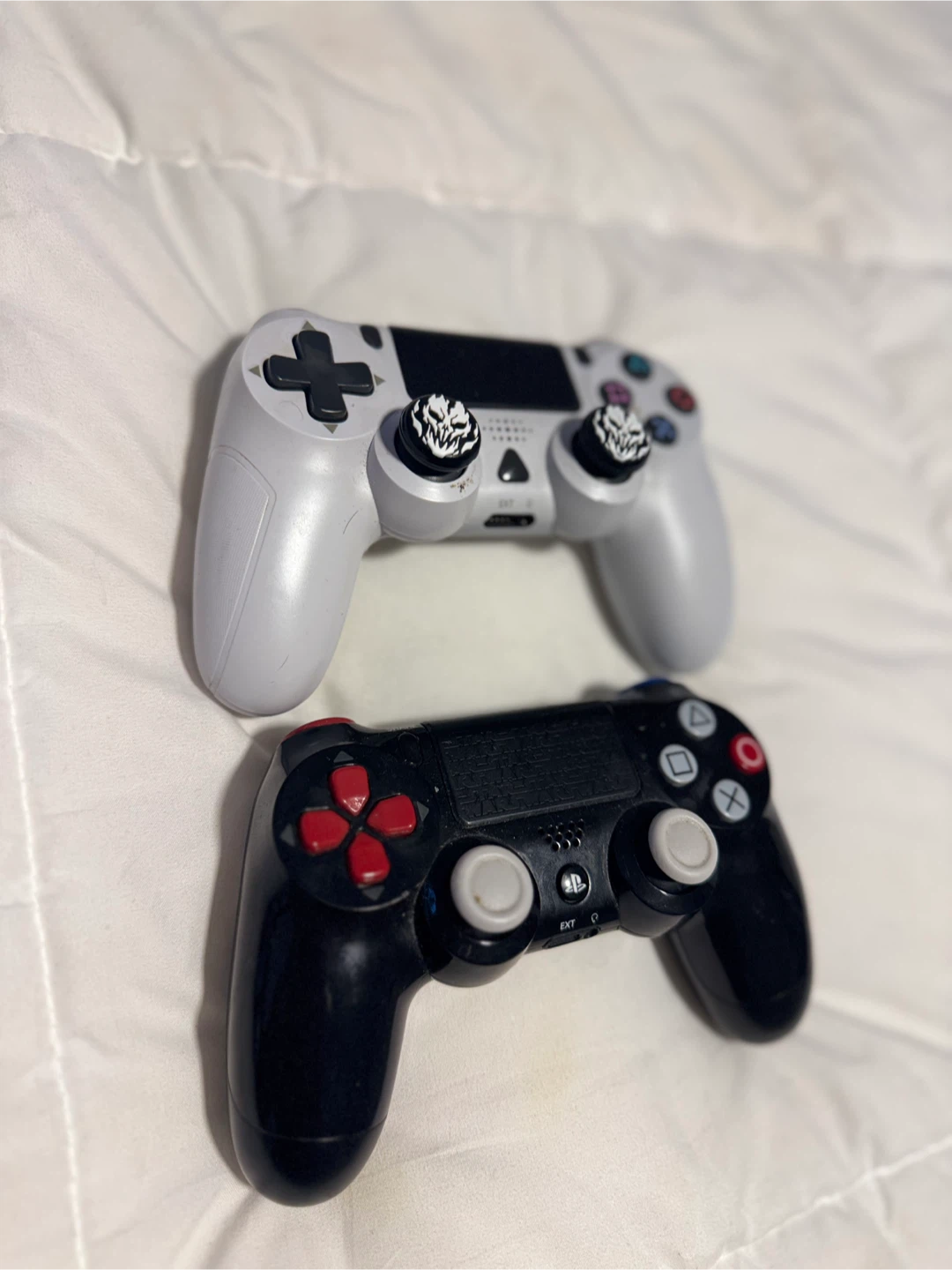 Sony PlayStation 4 Pro 1tb with 2 Controllers - photo 3