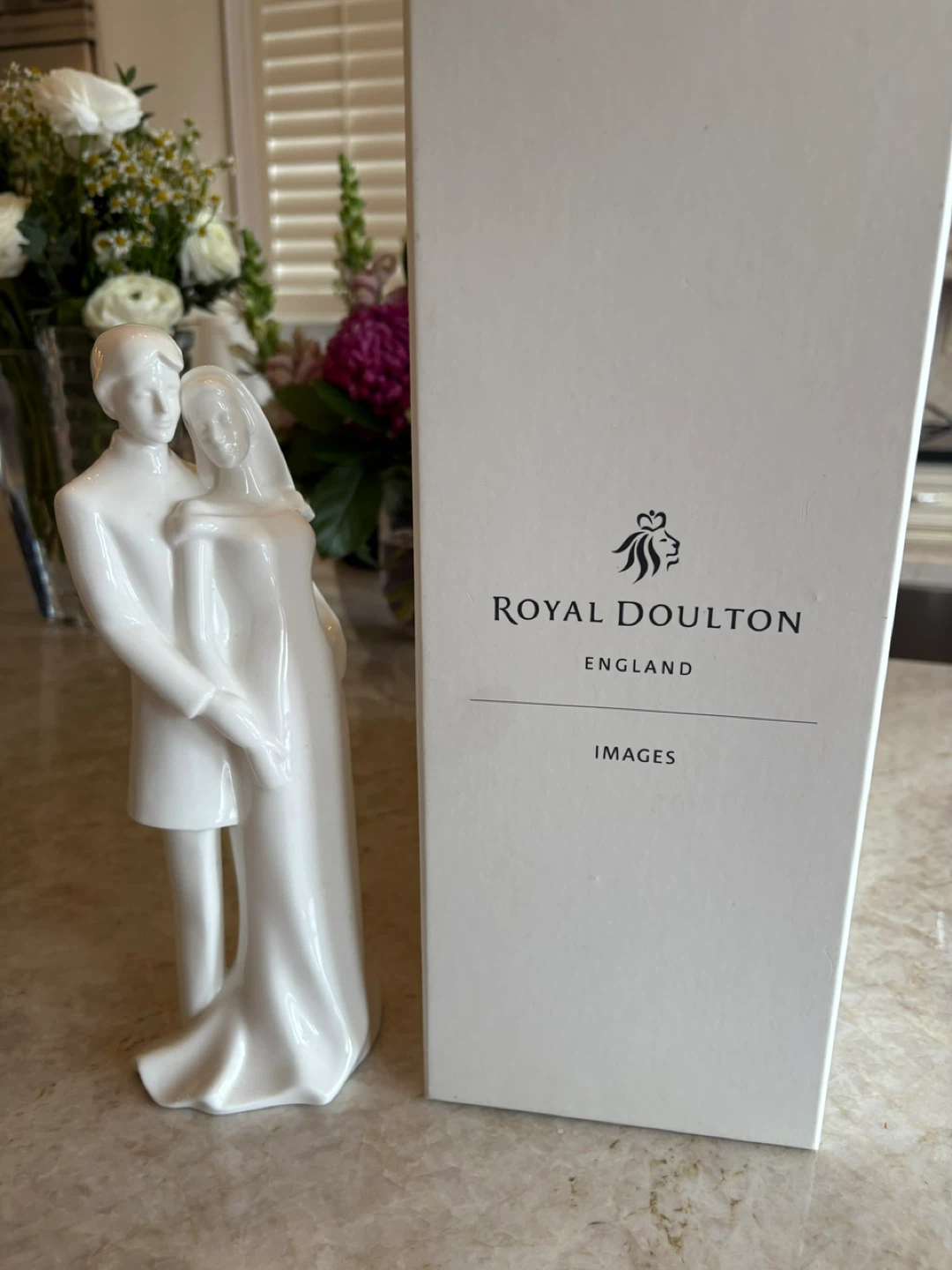 Royal Doulton 'Images' Figurine - photo 3