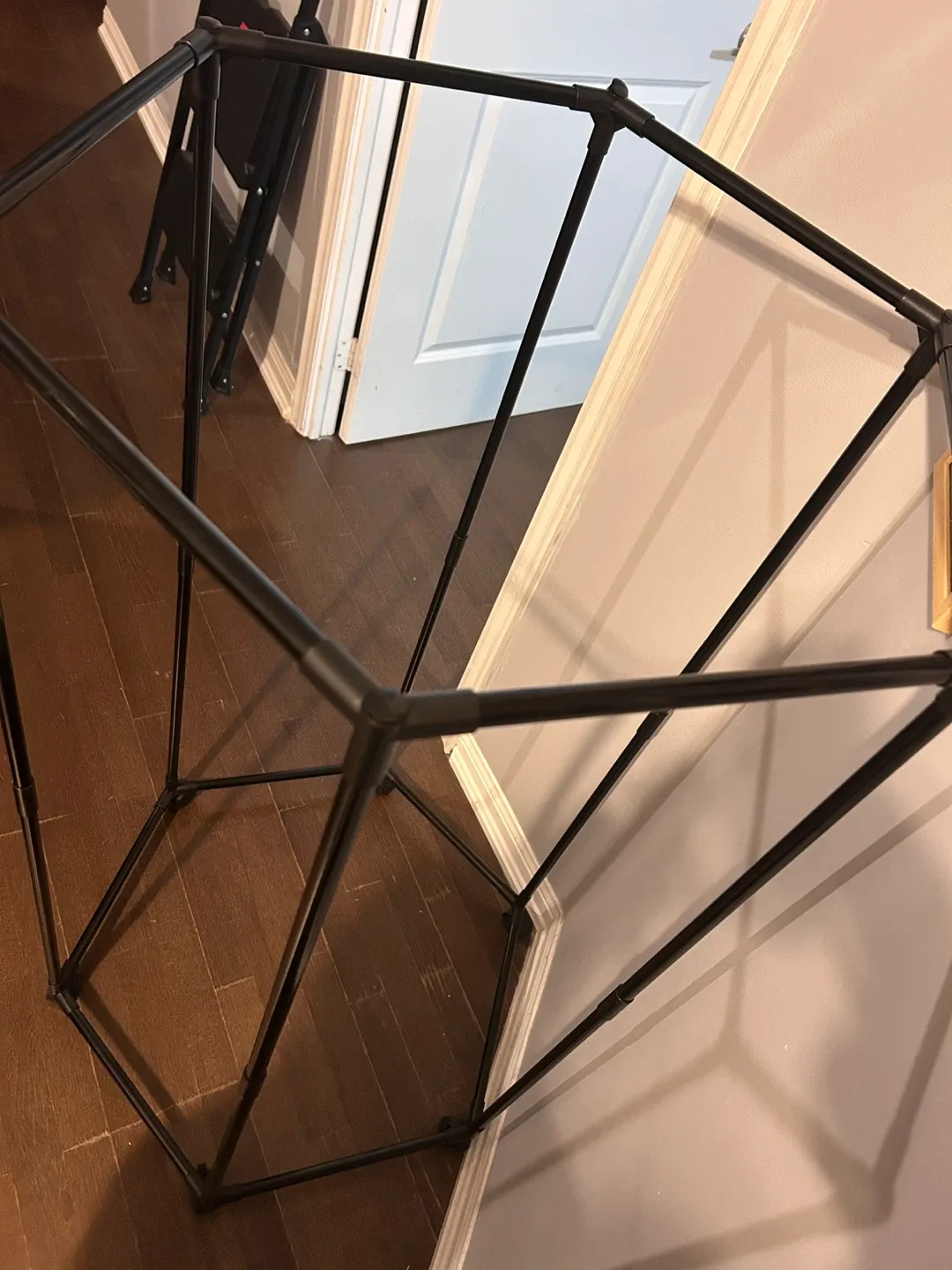 Hexagonal Rotating Clothing Rack image indicator(2)