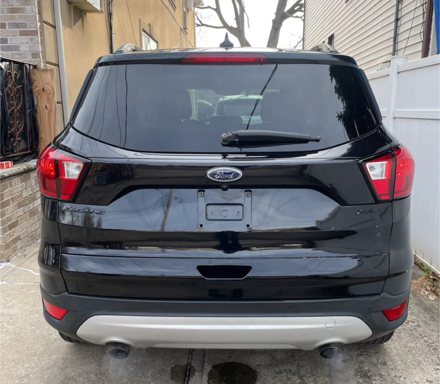 2019 Black Ford Escape SUV - photo 4