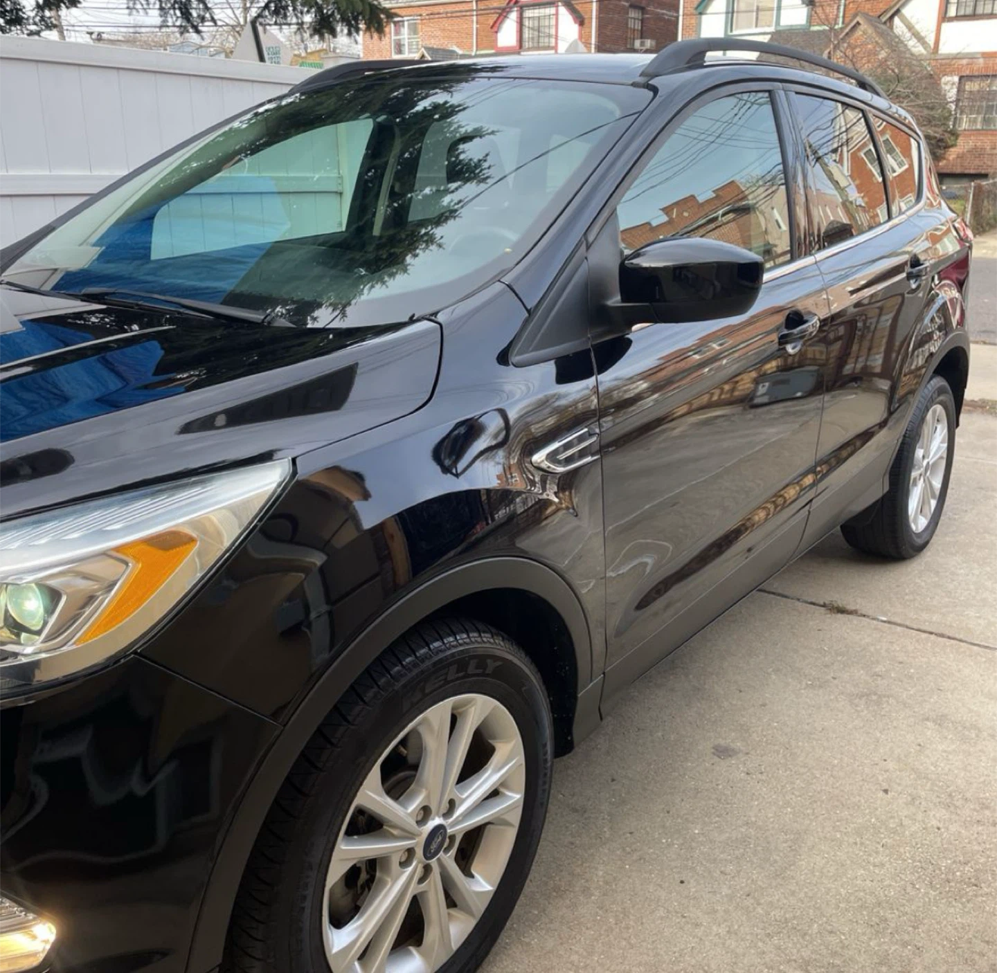 2019 Black Ford Escape SUV - photo 3