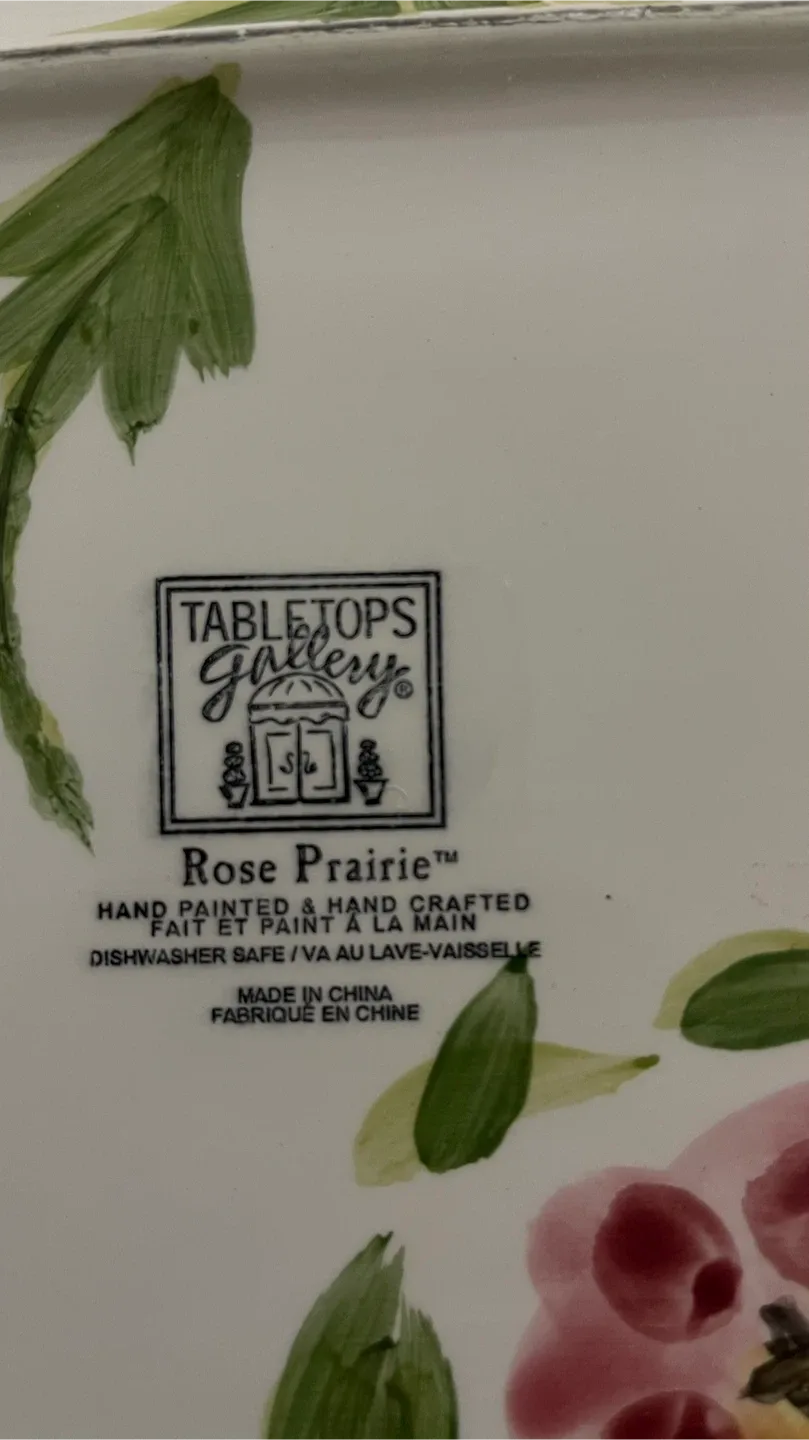 Tabletops Gallery Rose Prairie Hand Painted Tray image indicator(2)